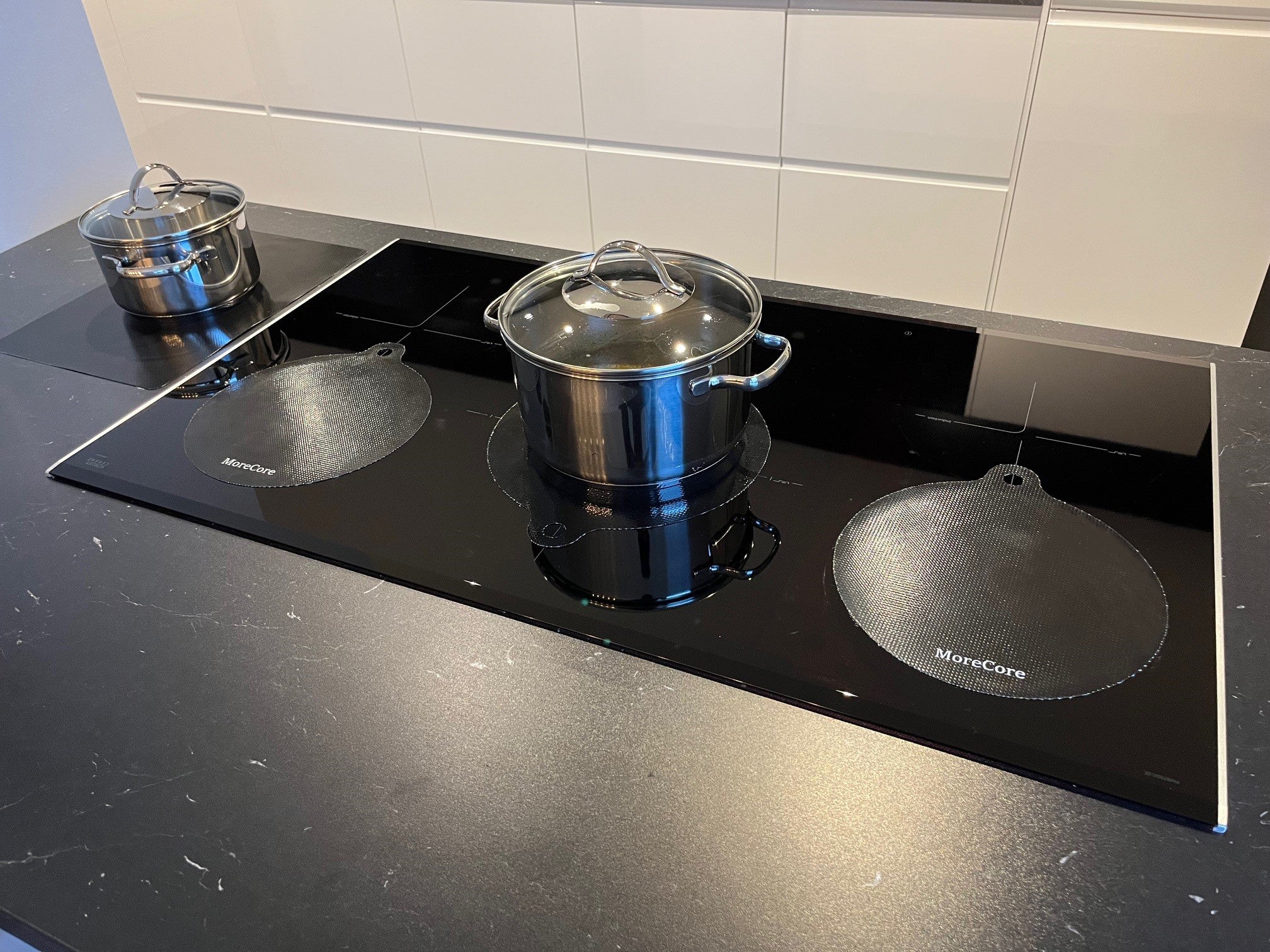 Koken op inductie: Bescherm je kookplaat met inductie beschermingsmatjes